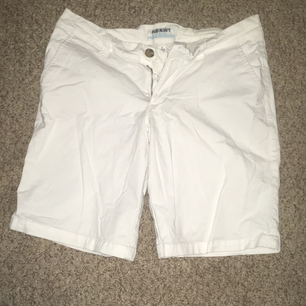 old navy white Bermuda shorts